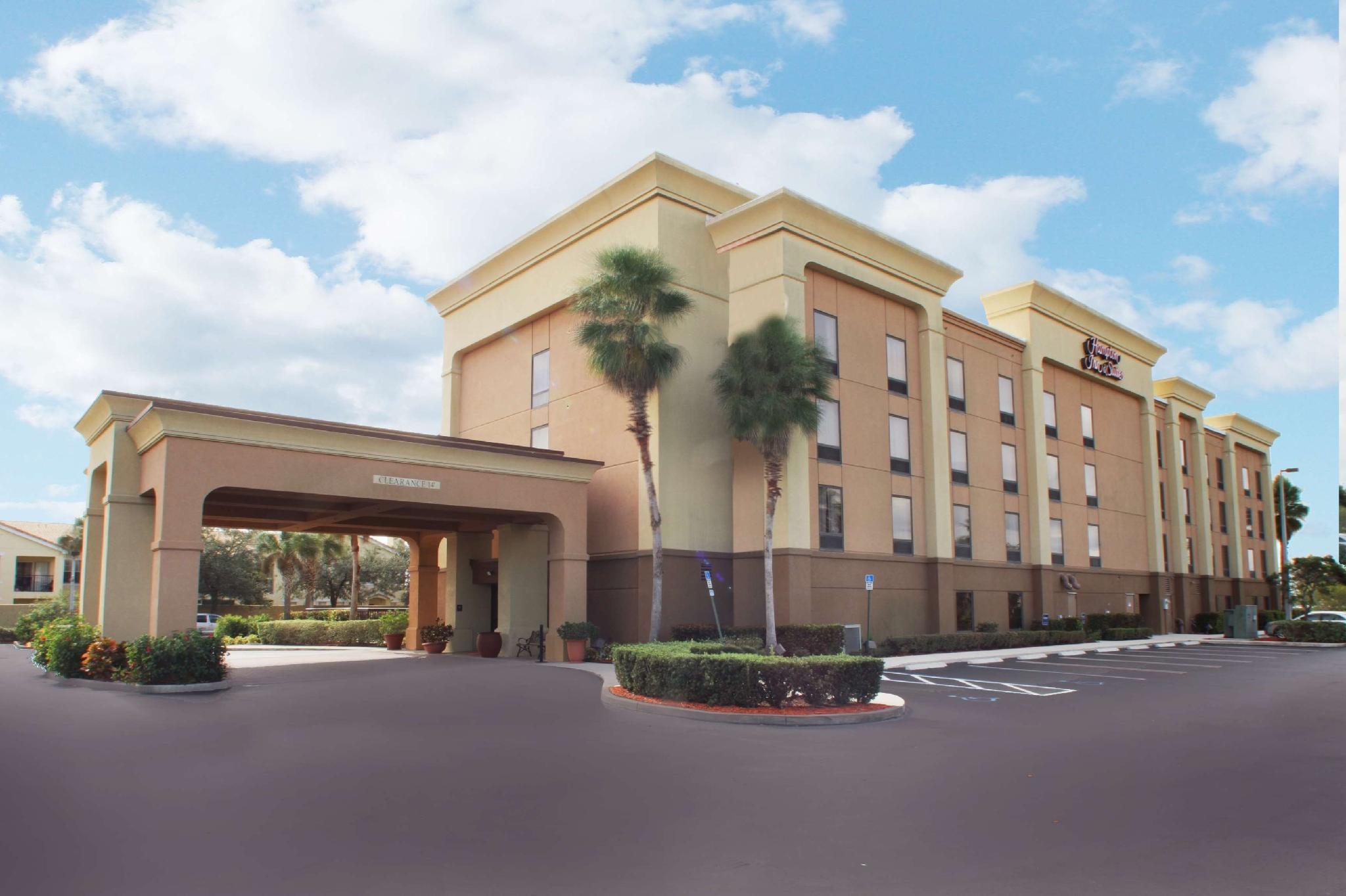 Hampton Inn & Suites Port St. Lucie Exterior photo