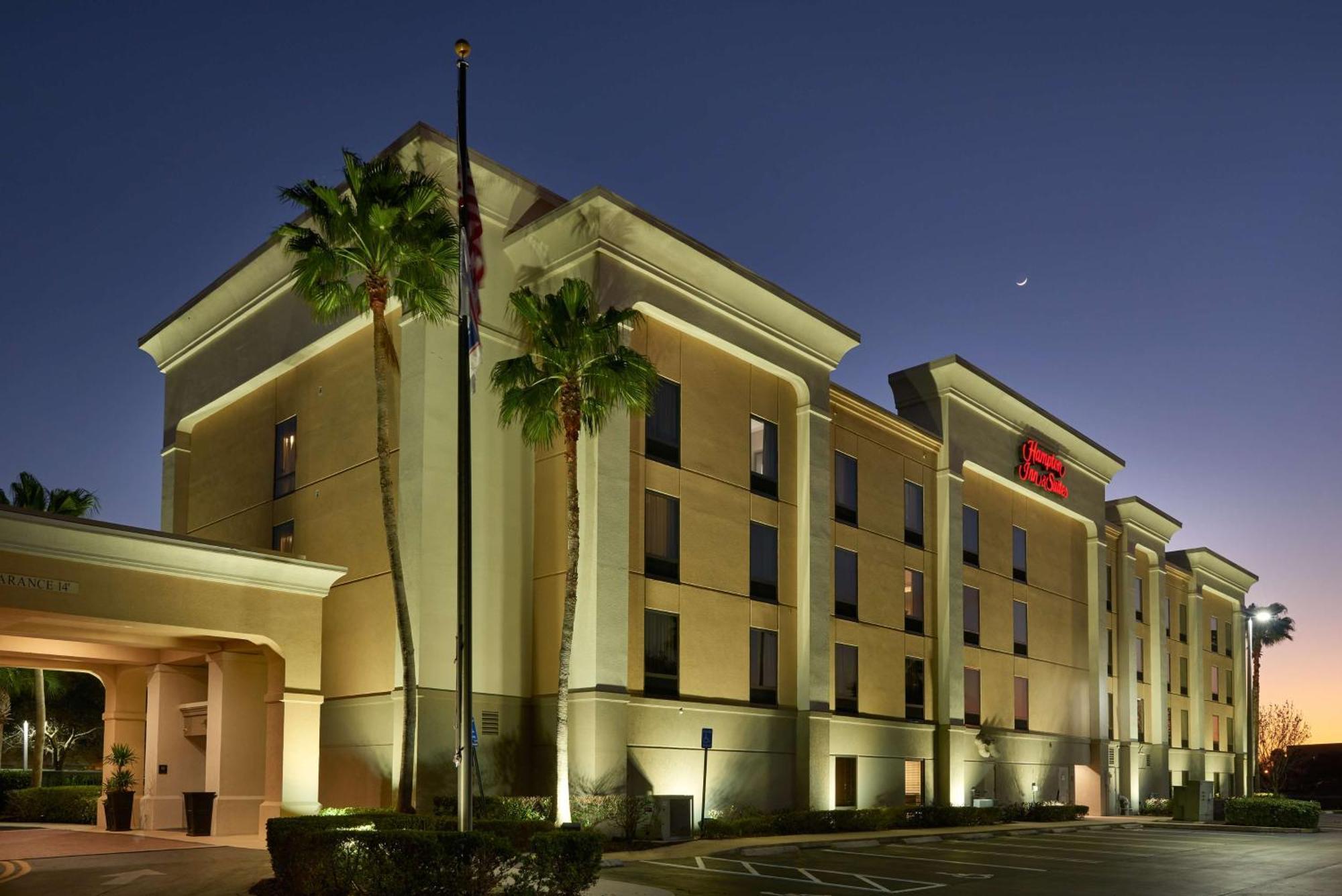 Hampton Inn & Suites Port St. Lucie Exterior photo